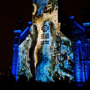 Om, par Sylvia Edgerton, sur l'Église de Beloeil durant SHOWFRETTE