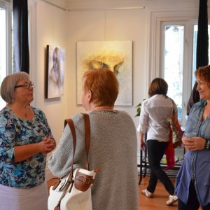 Photo du vernissage « D'un mur à l'autre »